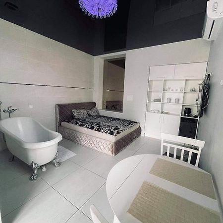 Romeo Vip Apartamentai Panevezys Ngoại thất bức ảnh
