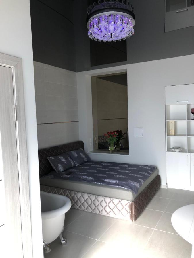Romeo Vip Apartamentai Panevezys Ngoại thất bức ảnh